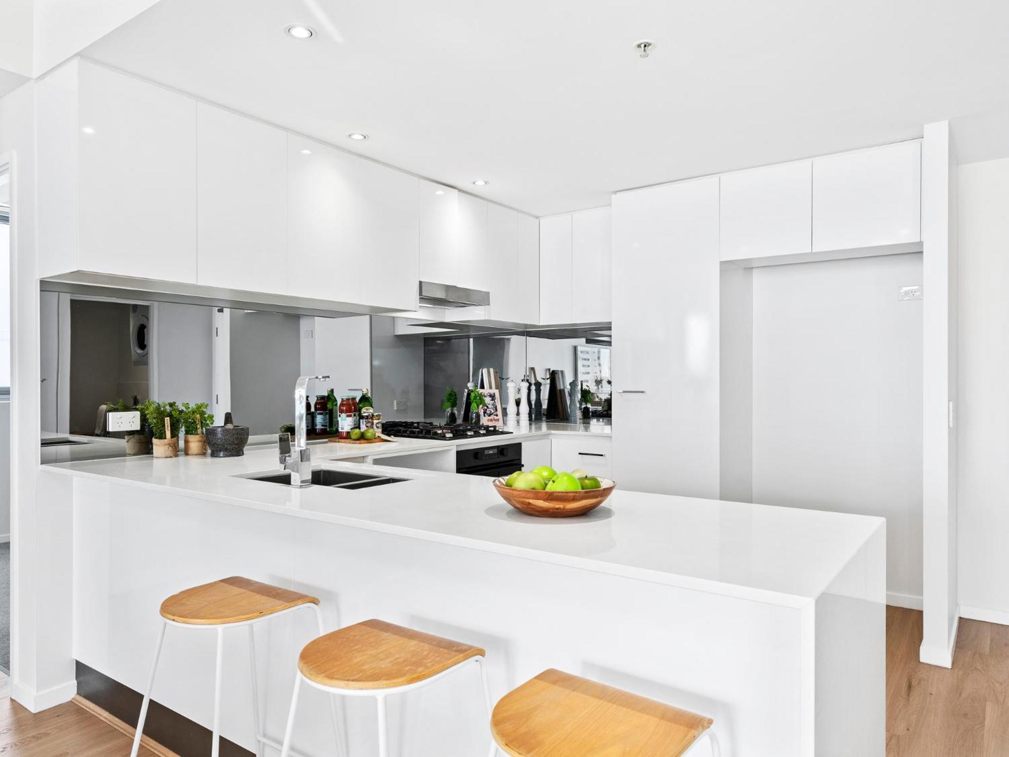 Broadwater 4 Bedroom Apartment