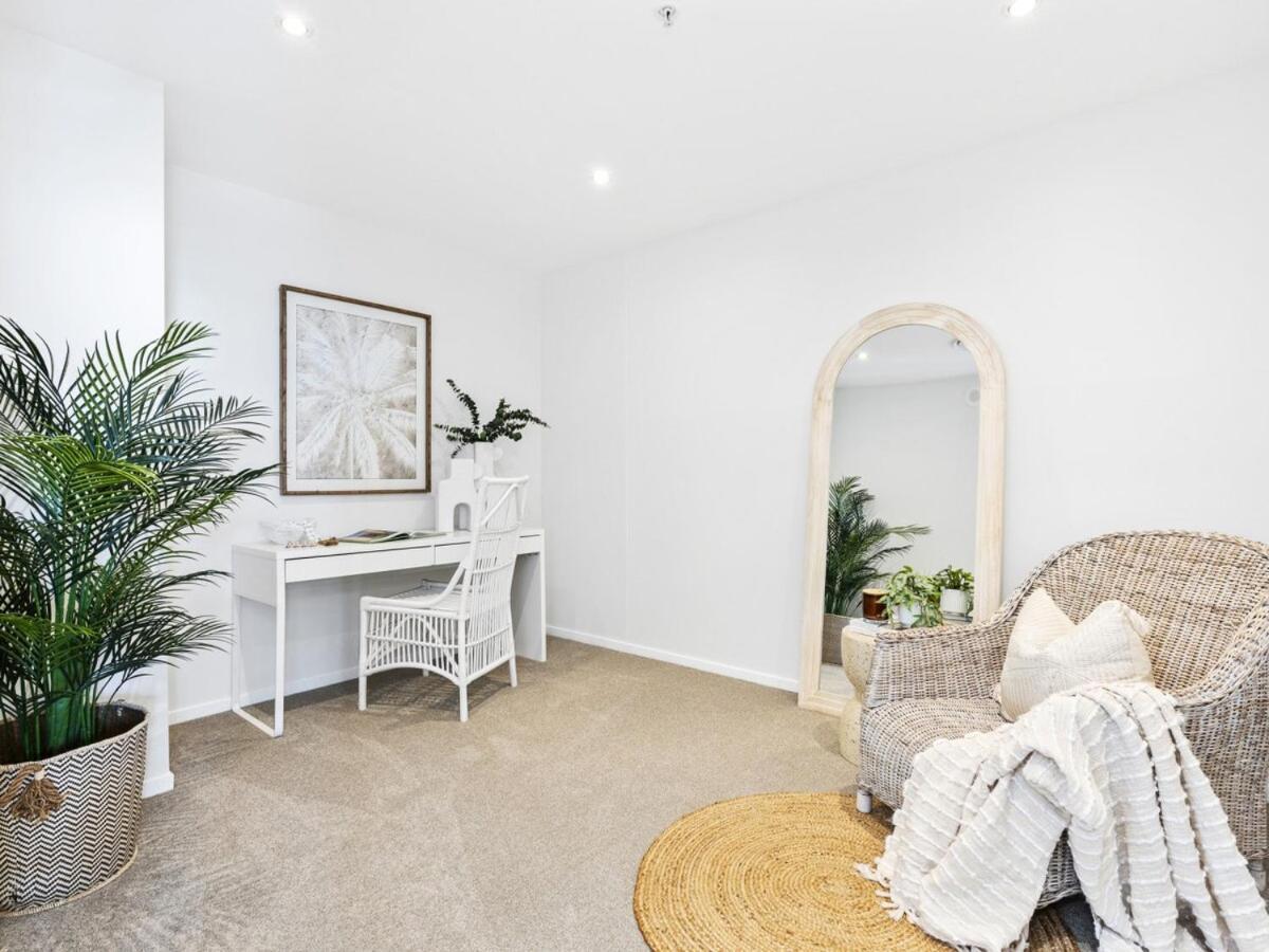 Apartment Broadwater 4 Bedroom *